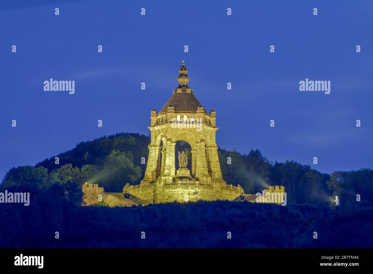 Kaiser Wilhelm Monument Night Porta Westfalica Germany Stock Photo Alamy Kaiser Wilhelm Monument Night Porta Westfalica Germany Stock Photo Alamy