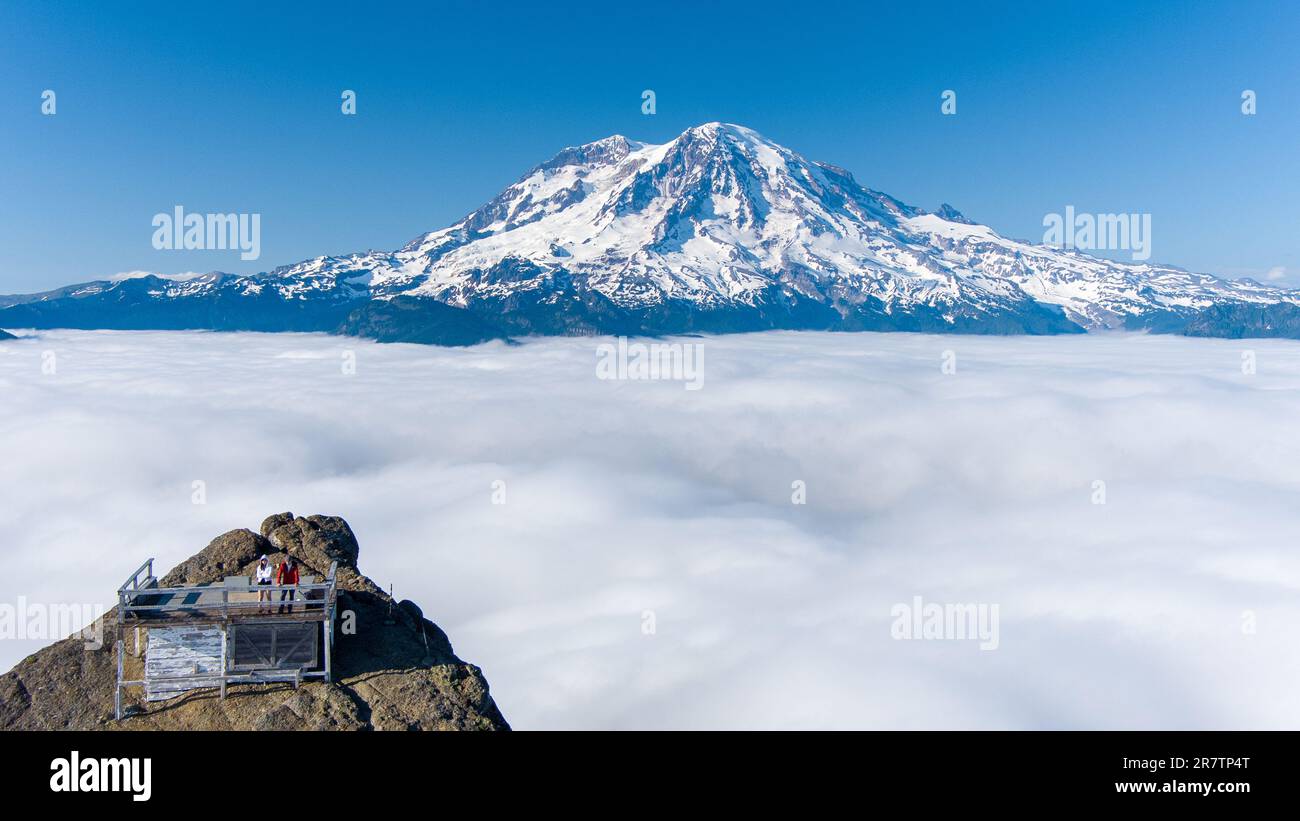 Aerial view of mount adams hi-res stock photography and images - Alamy