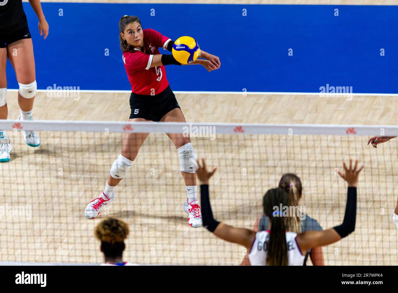 Hong Kong, Hong Kong. 17th June, 2023. Julia Murmann (5) of Canada