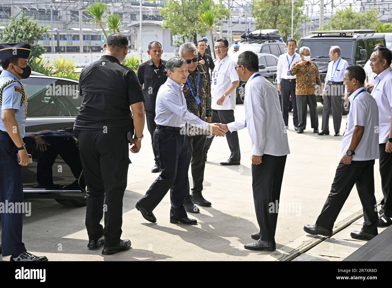 Japanese Emperor Naruhito arrives at the Jakarta Jakarta Mass Rapid ...