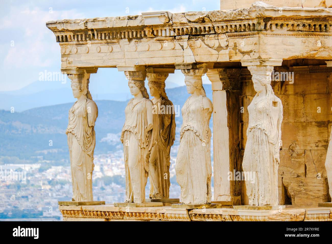 karyatides-statues-hi-res-stock-photography-and-images-alamy