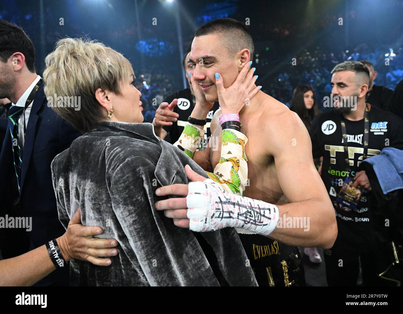 Gold Coast, Australia. 18th June, 2023. Tim Tszyu (centre) of Australia