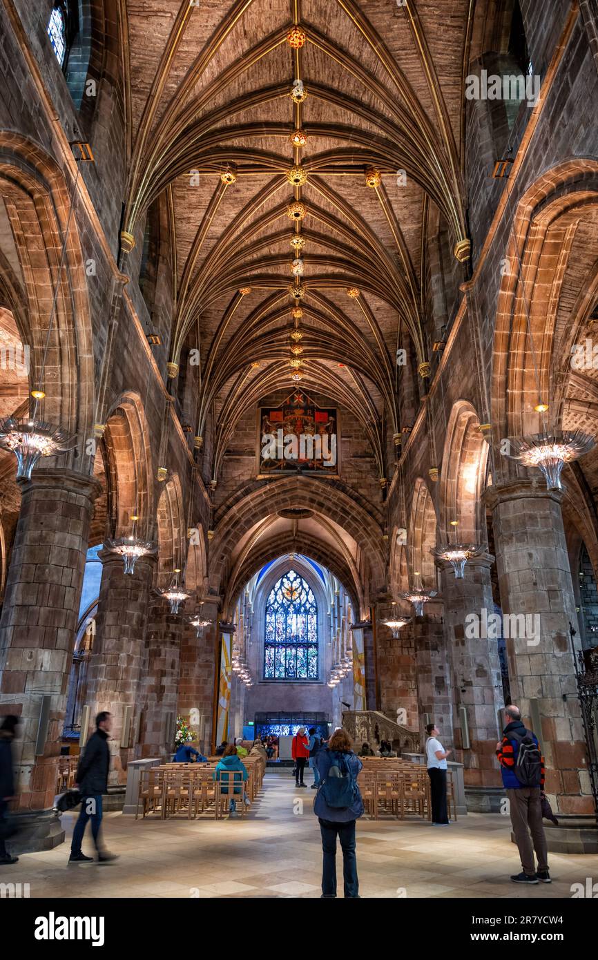 St. Giles Cathedral interior in Edinburgh, Scotland, UK. Nave with vaulted ceiling in parish church also known as the the High Kirk, located in the Ol Stock Photo