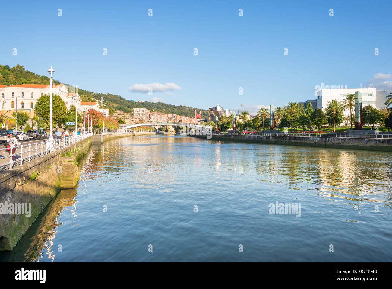 People strolls along the riverside promenade at the Nervi Stock Photo ...