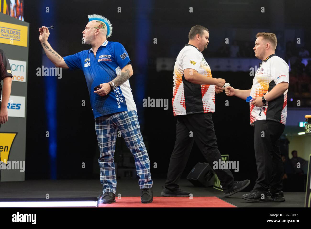 World darts semi final hires stock photography and images Alamy