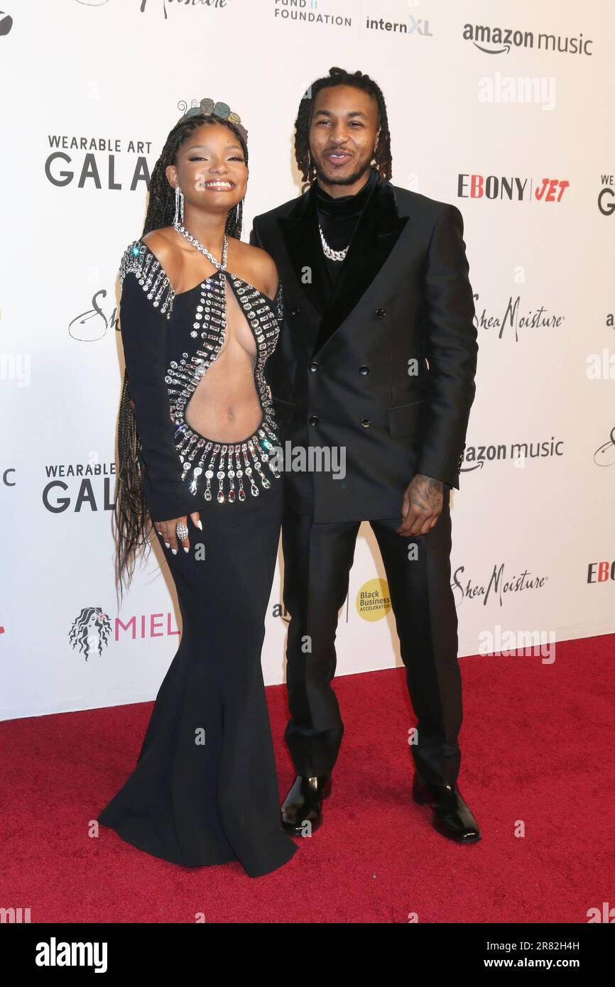 5th Annual Wearable Art Gala at Barker Hanger on October 22, 2022 in Santa Monica, CA Featuring: Halle Bailey, DDG aka Darryl Dwayne Granberry Jr Where: Santa Monica, Nevada, United States When: 23 Oct 2022 Credit: Nicky Nelson/WENN Stock Photo