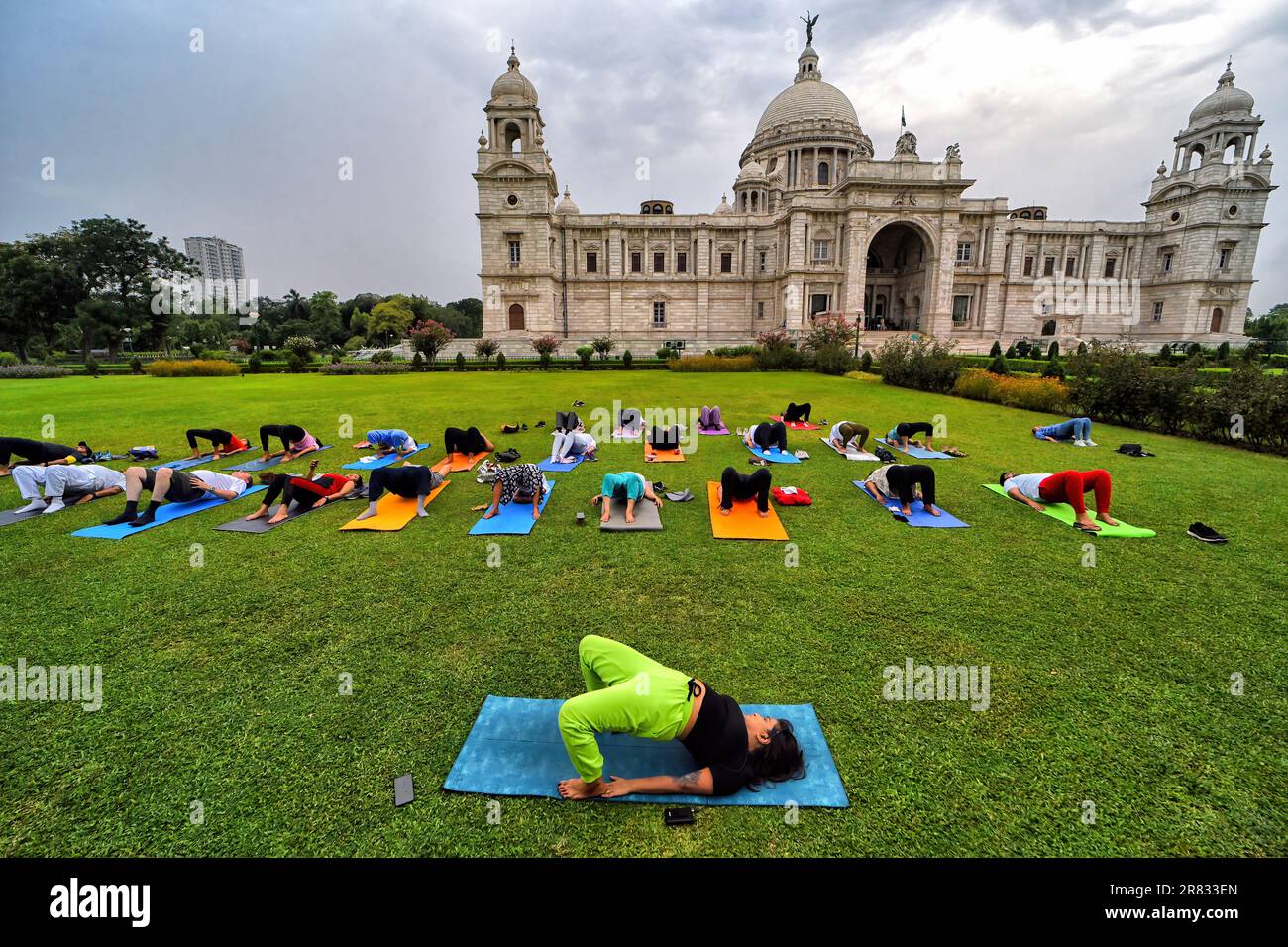 Kolkata, India. 18th June, 2023. A Yoga instructor seen giving