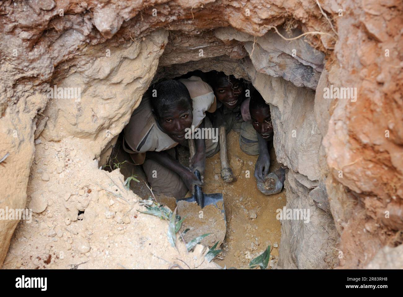 Miners In Tantalite Columbite Mine Open Pit Muhanga Coltan Mines 