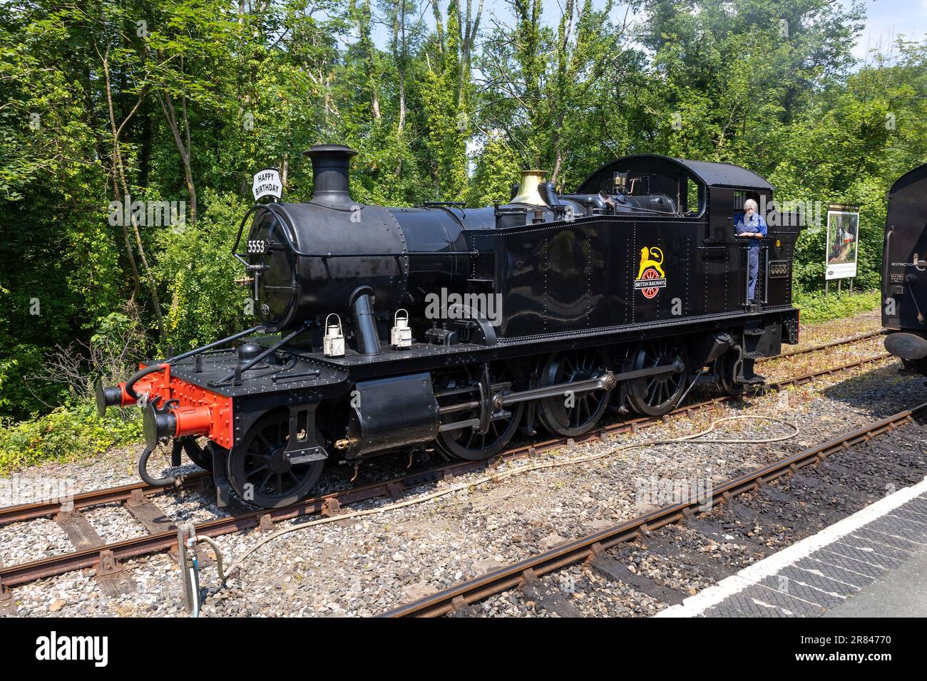 bodmin-cornwall-uk-june-13-steam-train-at-bodmin-general-railway