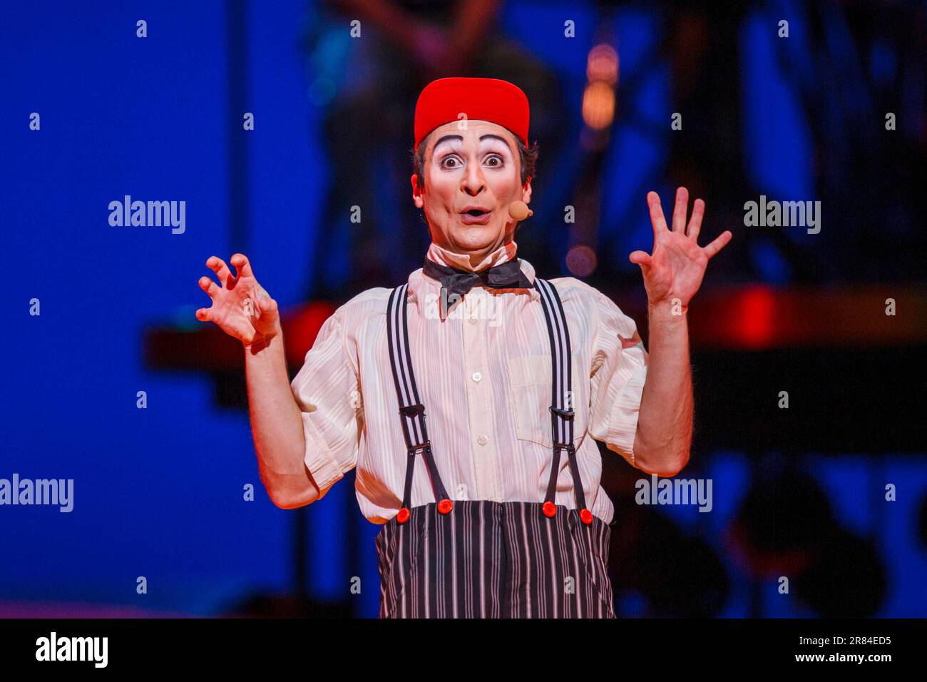 Martin Pons as Eddie the clown performing in Cirque Du Soleil's ...