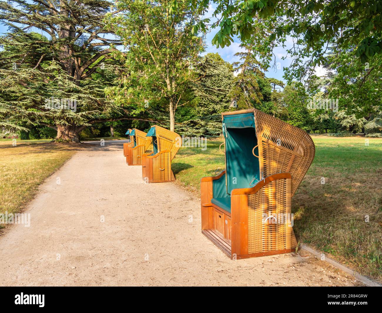 Garden furniture 'Die Schatzthrue' by Sonnen Partner in park of the Domaine de Chaumont-sur-Loire, Loir-et-Cher (41), France. Stock Photo