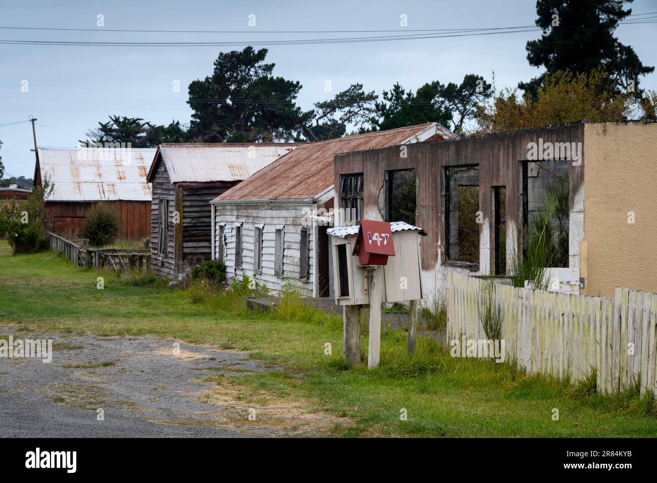 Dilapidated buildings, Chaytors Mill, near Blenheim, Marlborough, South Island, New Zealand Stock Photo