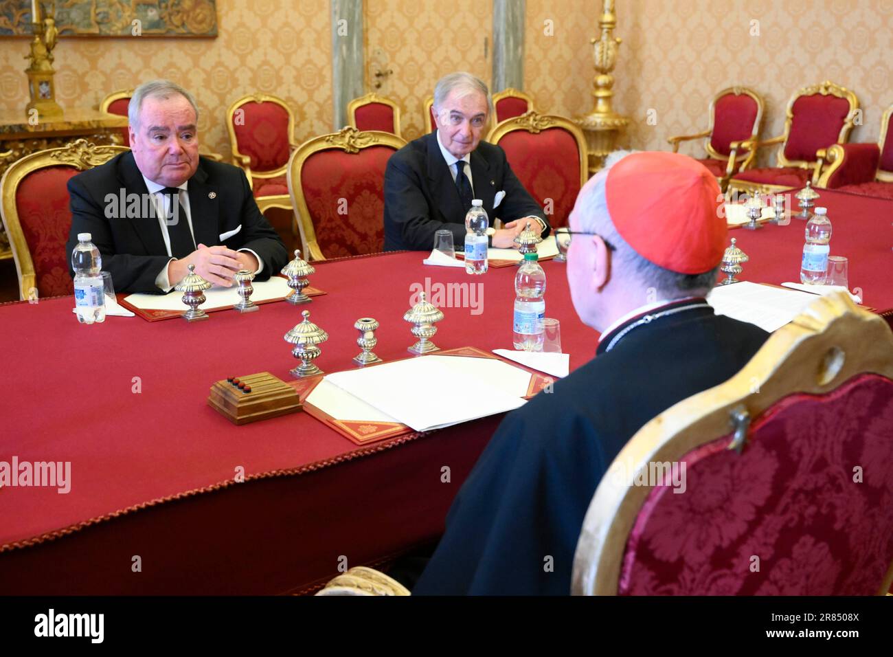 Italy, Rome, Vatican, 19-06-2023 His Most Eminent Highness Fra' John T. Dunlap, Prince and Grand Master of the Sovereign Military Order of Malta 19-06-2023 Sua Altezza Eminentissima Fra' John T. Dunlap, Principe e Gran Maestro del Sovrano Militare Ordine di Malta Photograph by Vatican Media /Catholic Press Photo/IPA RESTRICTED TO EDITORIAL USE - NO MARKETING - NO ADVERTISING CAMPAIGNS Stock Photo
