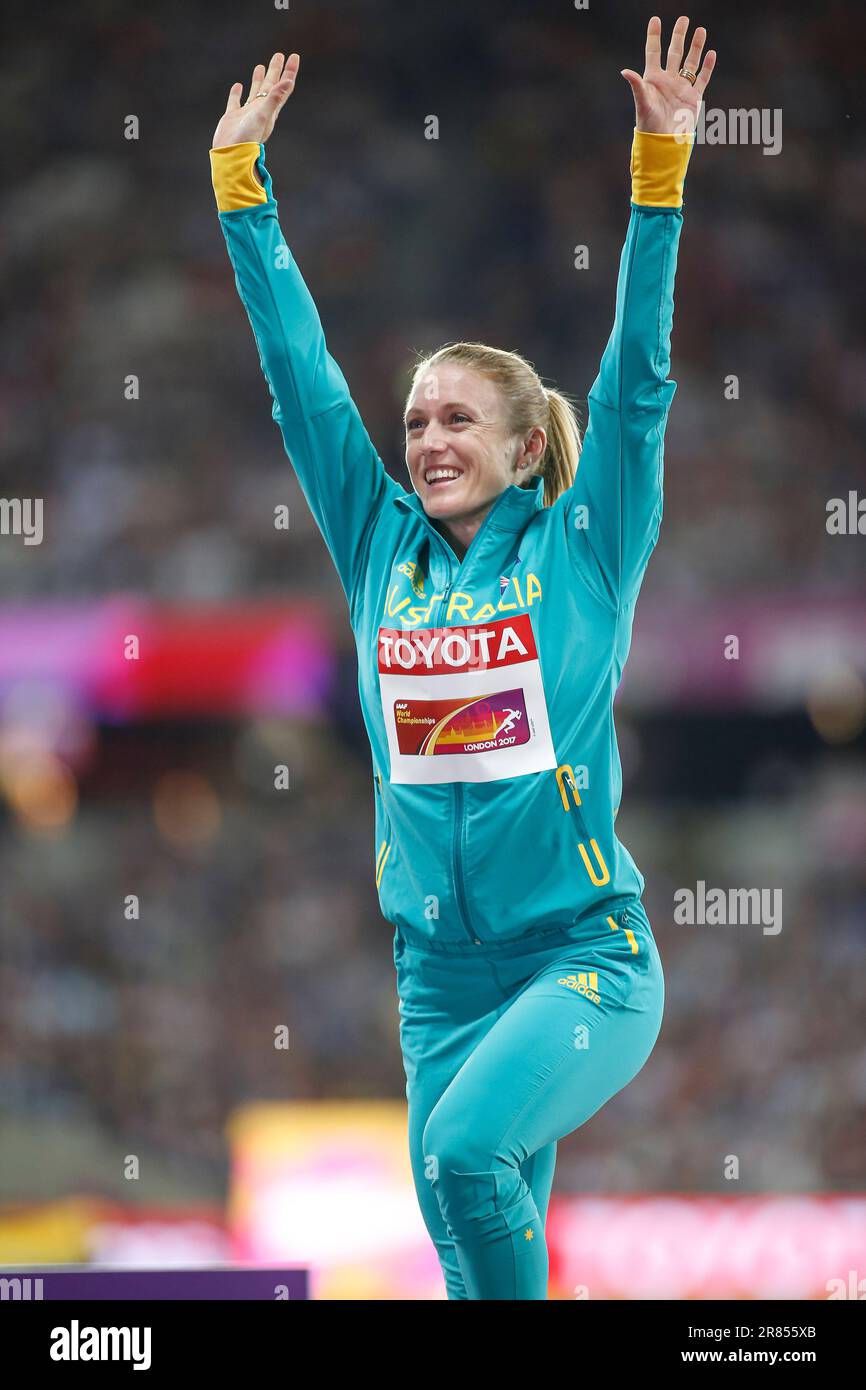Sally Pearson at the award ceremony and receiving the medal at the