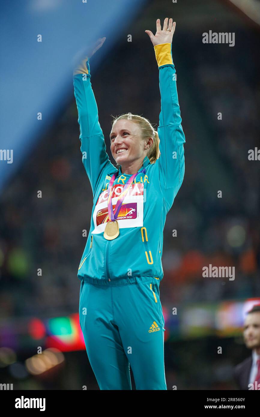 Sally Pearson at the award ceremony and receiving the medal at the