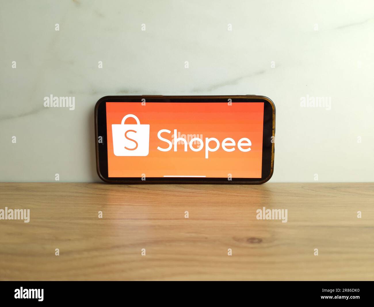 Shopee hi-res stock photography and images - Alamy