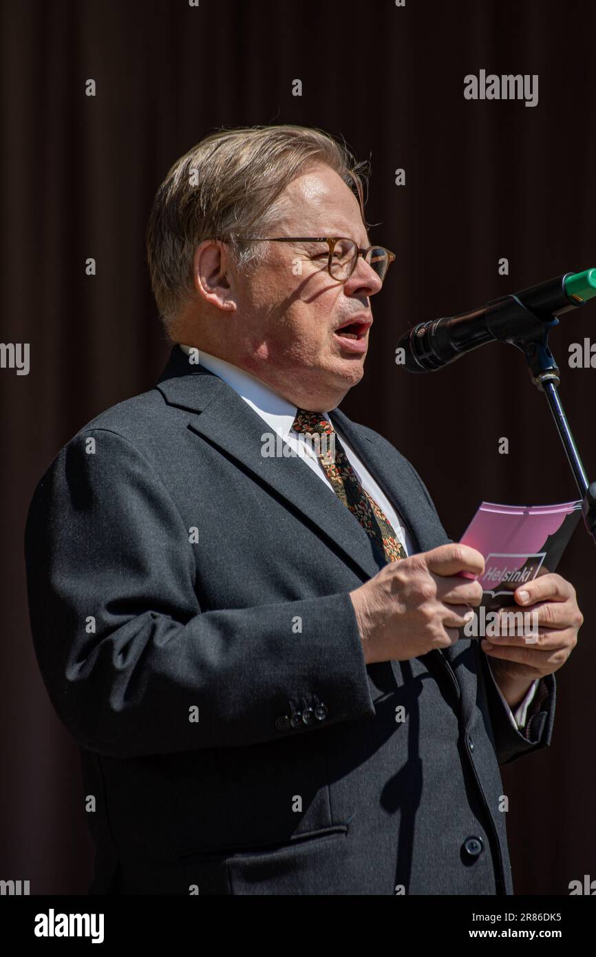 Mayor Juhana Vartiainen giving a speech on Esplanade Park bandstand on Helsinki Day in Helsinki, Finland Stock Photo