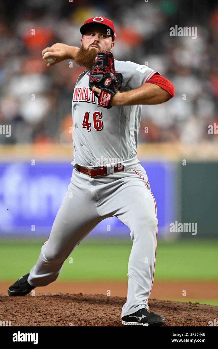Cincinnati Reds pitcher Buck Farmer (46) in the bottom of the seventh inning during the MLB interleague game between the Cincinnati Reds and the Houst Stock Photo