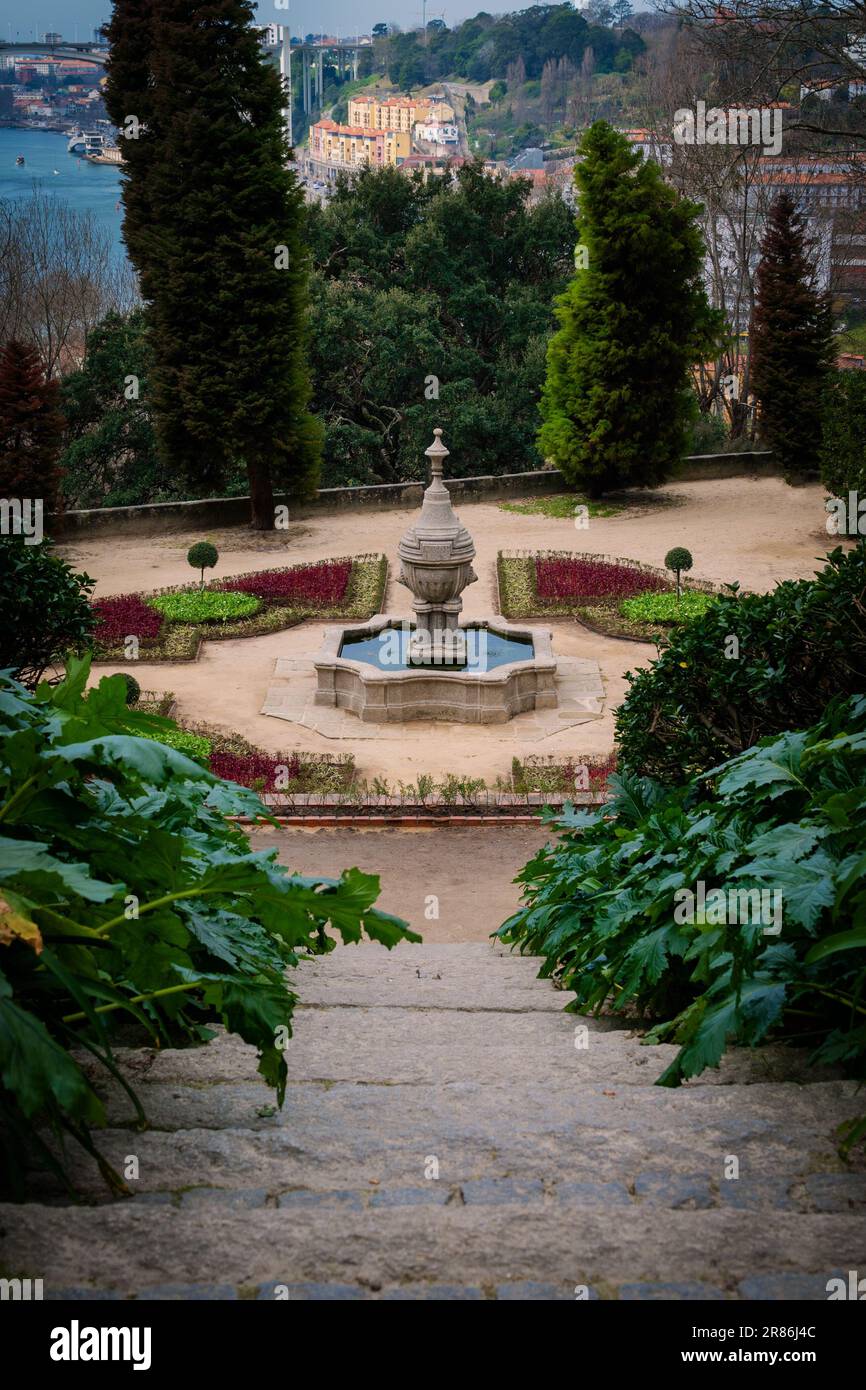 A beautiful fountain in the park surrounded by lush greenery. Porto,  Portugal Stock Photo - Alamy
