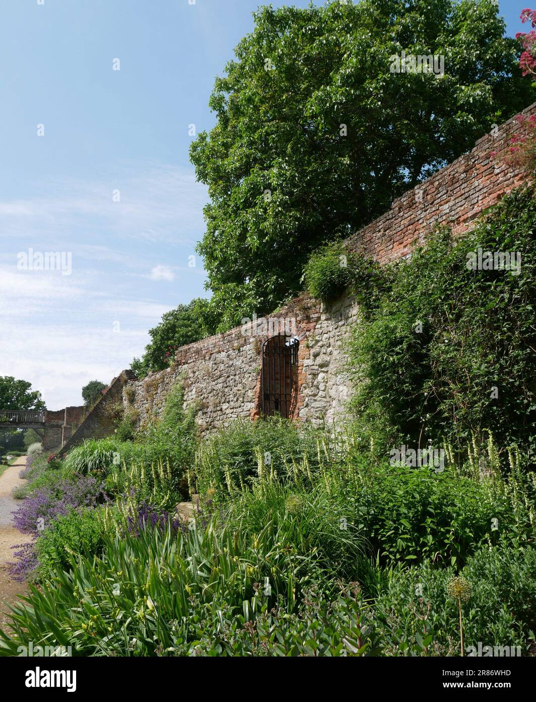 Eltham Palace, Kent, England Stock Photo - Alamy