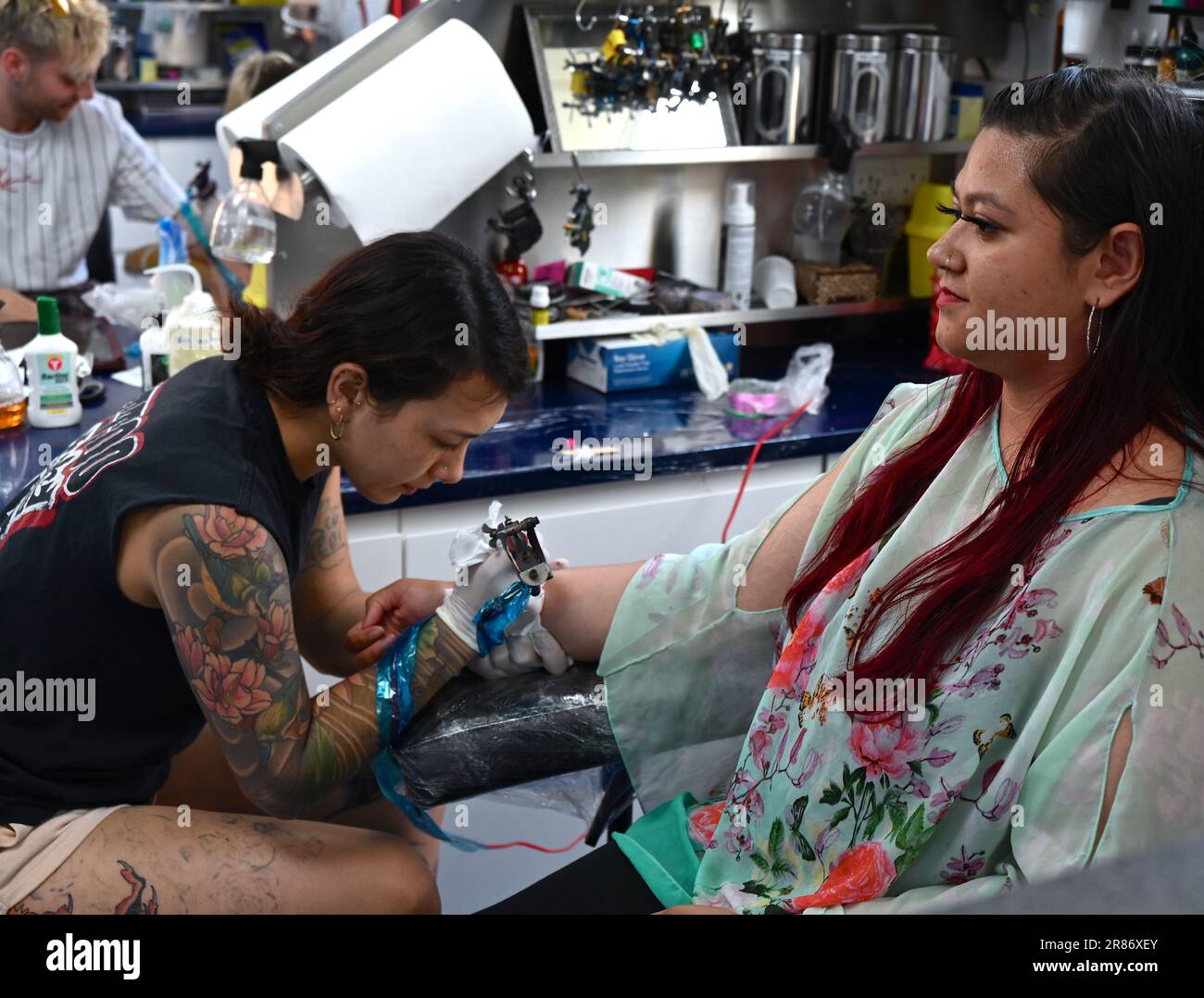 Tattoo uxbridge hires stock photography and images Alamy