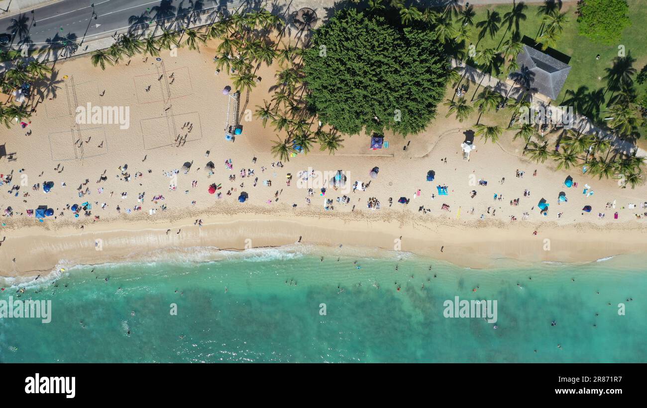 Waikiki beach hawaii aerial tour hi-res stock photography and images ...