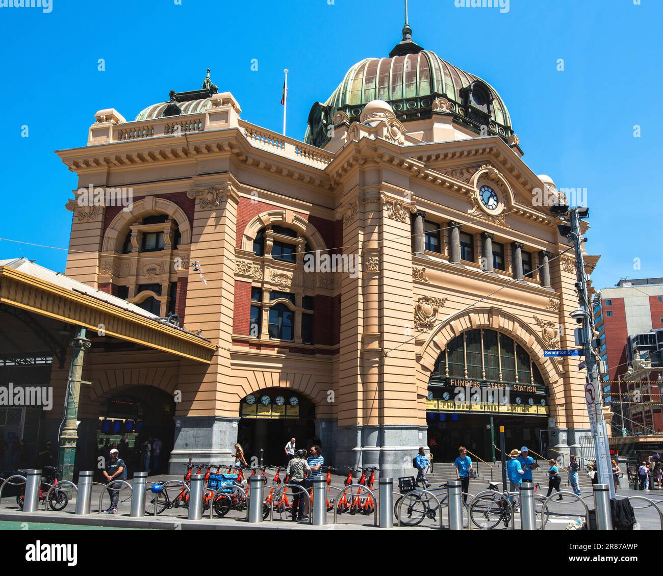 Iconic railway structures hi-res stock photography and images - Alamy