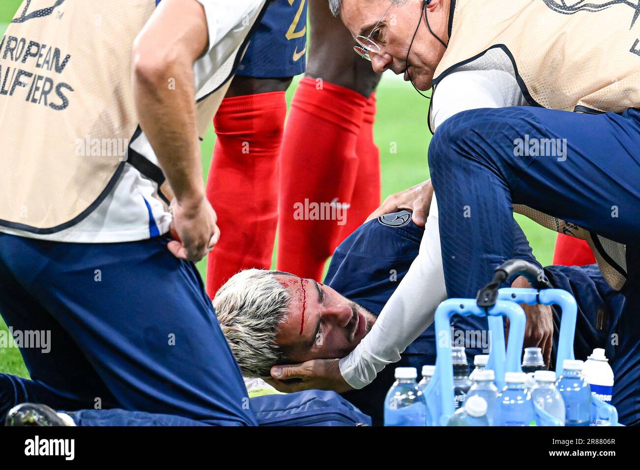 Saint Denis, France. 19th June, 2023. Antoine Griezmann injured and