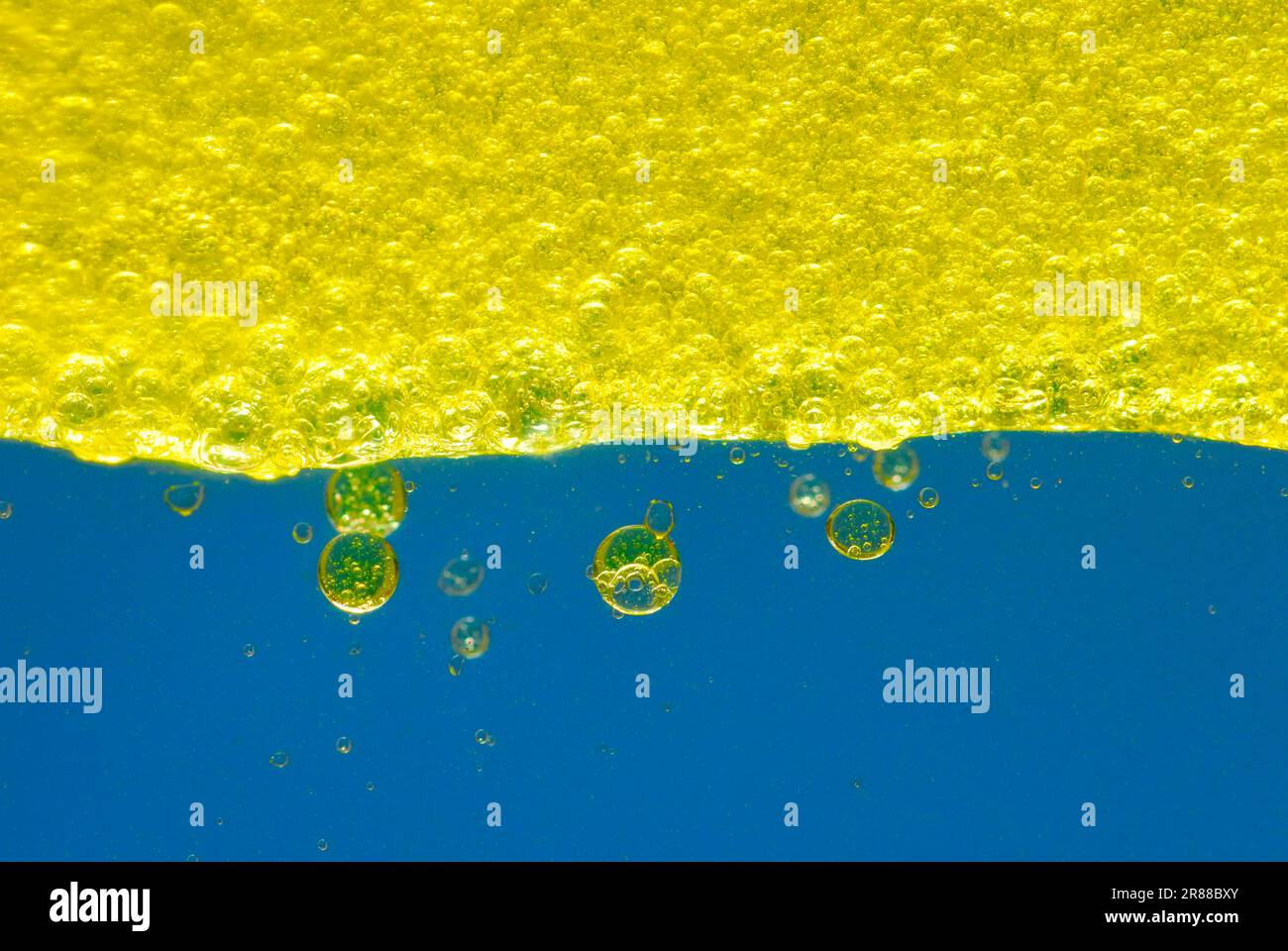 Oilwater mixture, emulsion Stock Photo Alamy