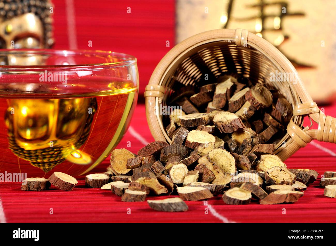 Cup Ural licorice root tea (Glycyrrhizae Radix), Ural licorice root tea