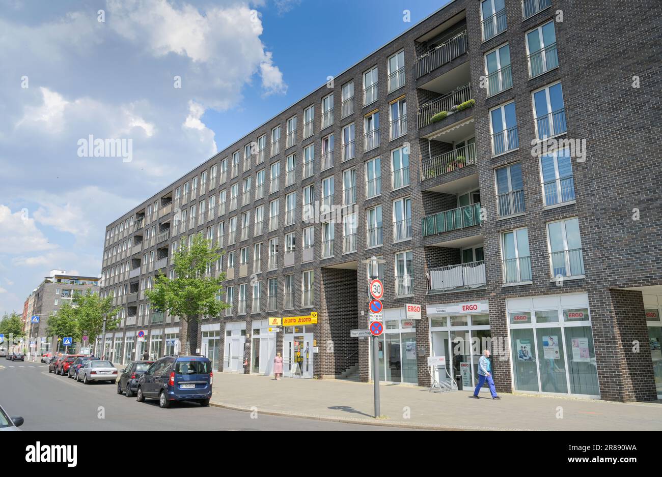 Hugo cassirer strasse hi res stock photography and images Alamy
