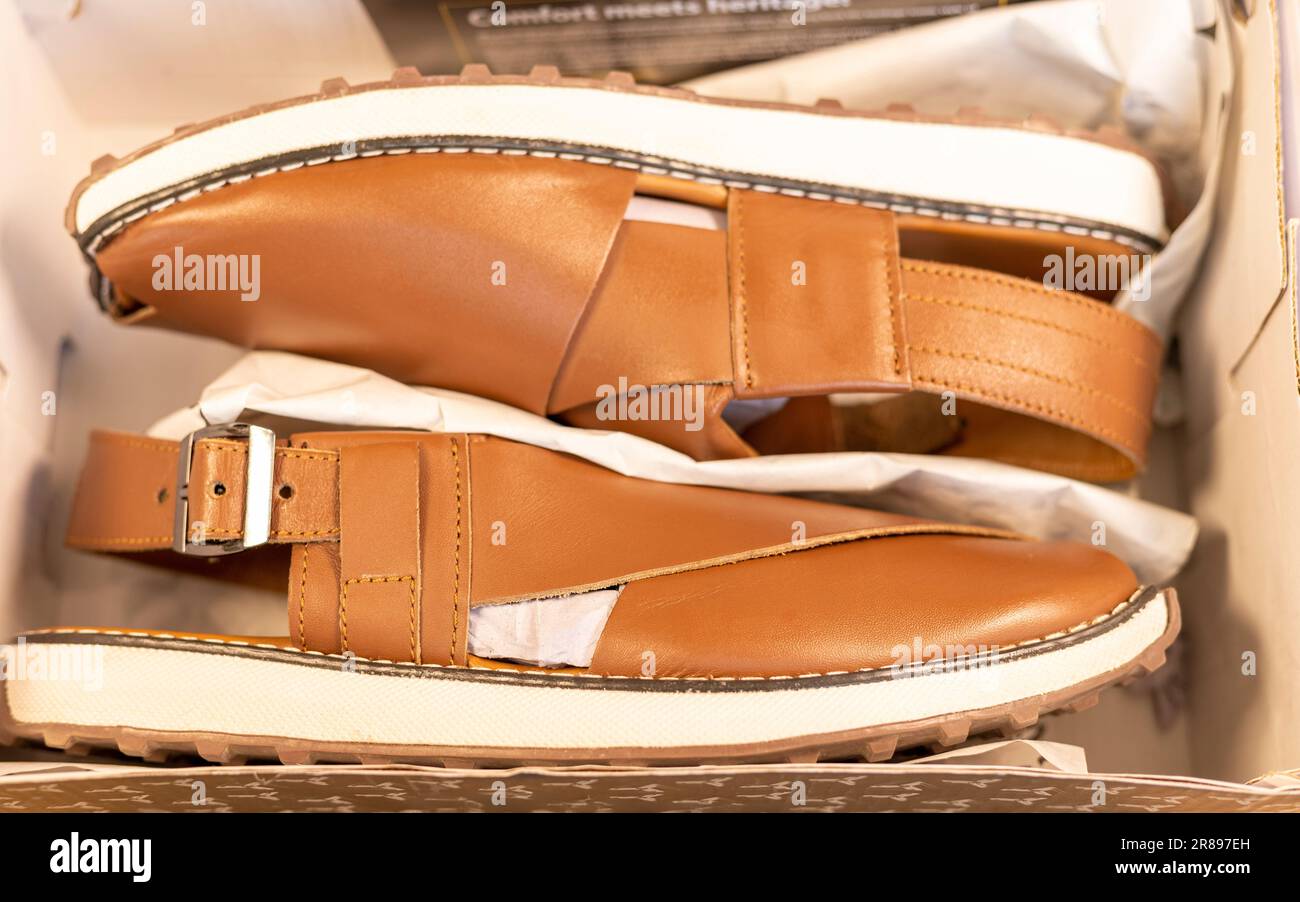 Pakistani online leather sandals