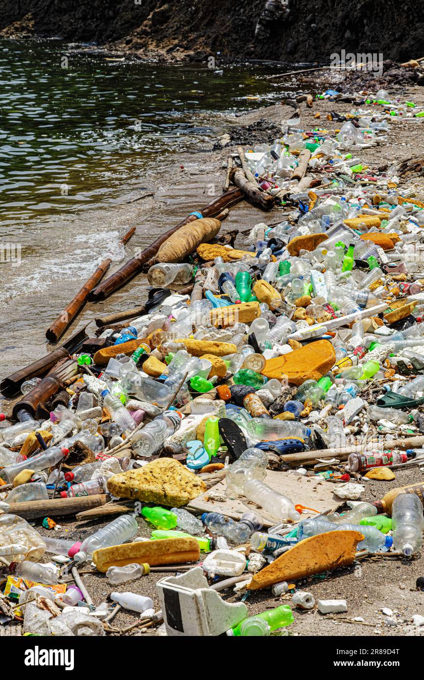 Manila Bay, Philippines, June 5, 2023 Plastic bottles of trash litter the beaches of Manila Bay in the Philippines Stock Photo