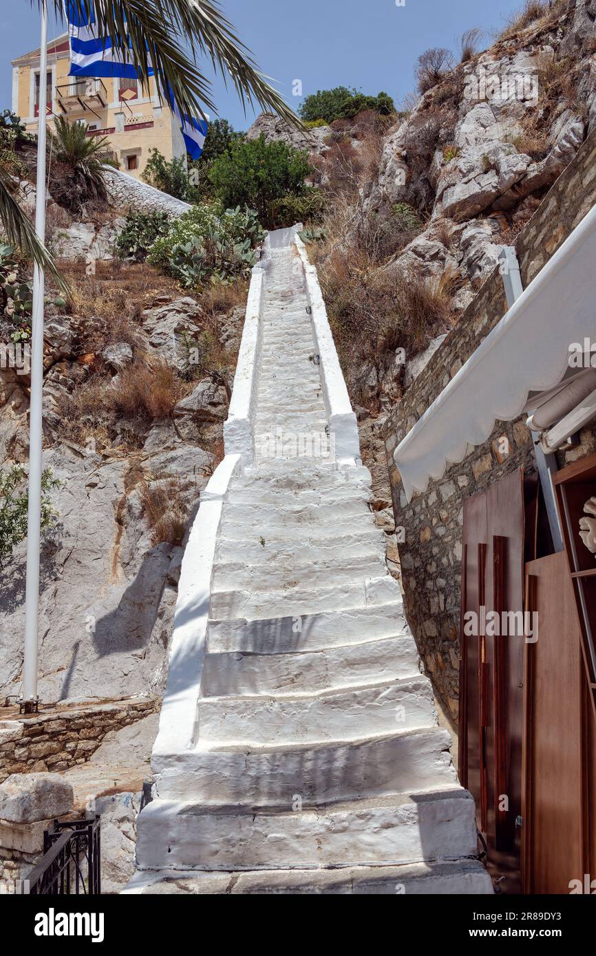 Treppenaufgang, Verbindung zwischen den Ortsteilen Gialos und Chorio auf Symi Stock Photo