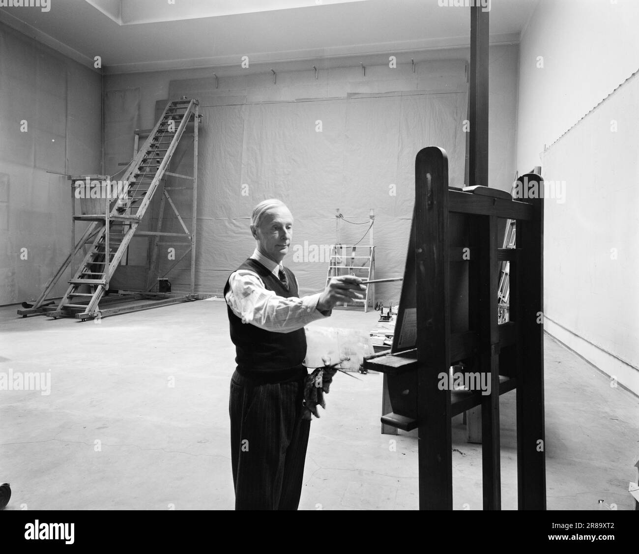 Current 25/26 1950 Honorable missions from the UN. Architect Arnstein