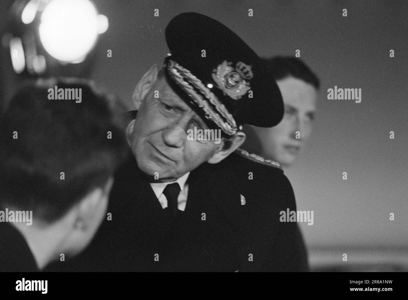 Current 9-3-1960 : Royal Danish charm Norway has had an official royal visit from Denmark, three cold and sour February days to end. The sea-savvy monarch was keenly interested in the Kon-Tiki fleet and had many questions to ask.  Photo: Ivar Aaserud / Sverre A. Børretzen / Aktuell / NTB ***PHOTO NOT IMAGE PROCESSED*** Stock Photo