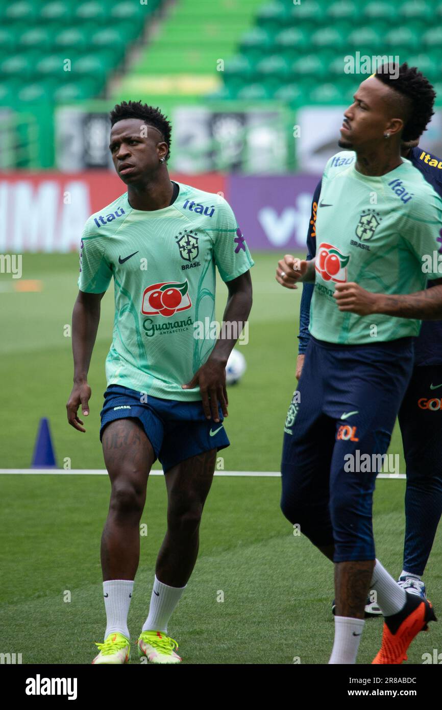 Lisbon, Portugal. 19th June, 2023. LISBON, PORTUGAL - JUN 19: (L-R) Vinicius Jr and Eder Militão from Brazil in action during the official training of Brazil before the football match against Senegal at Estadio Jose Alvalade.(Photo by Sergio Mendes/PxImages) Credit: Px Images/Alamy Live News Stock Photo