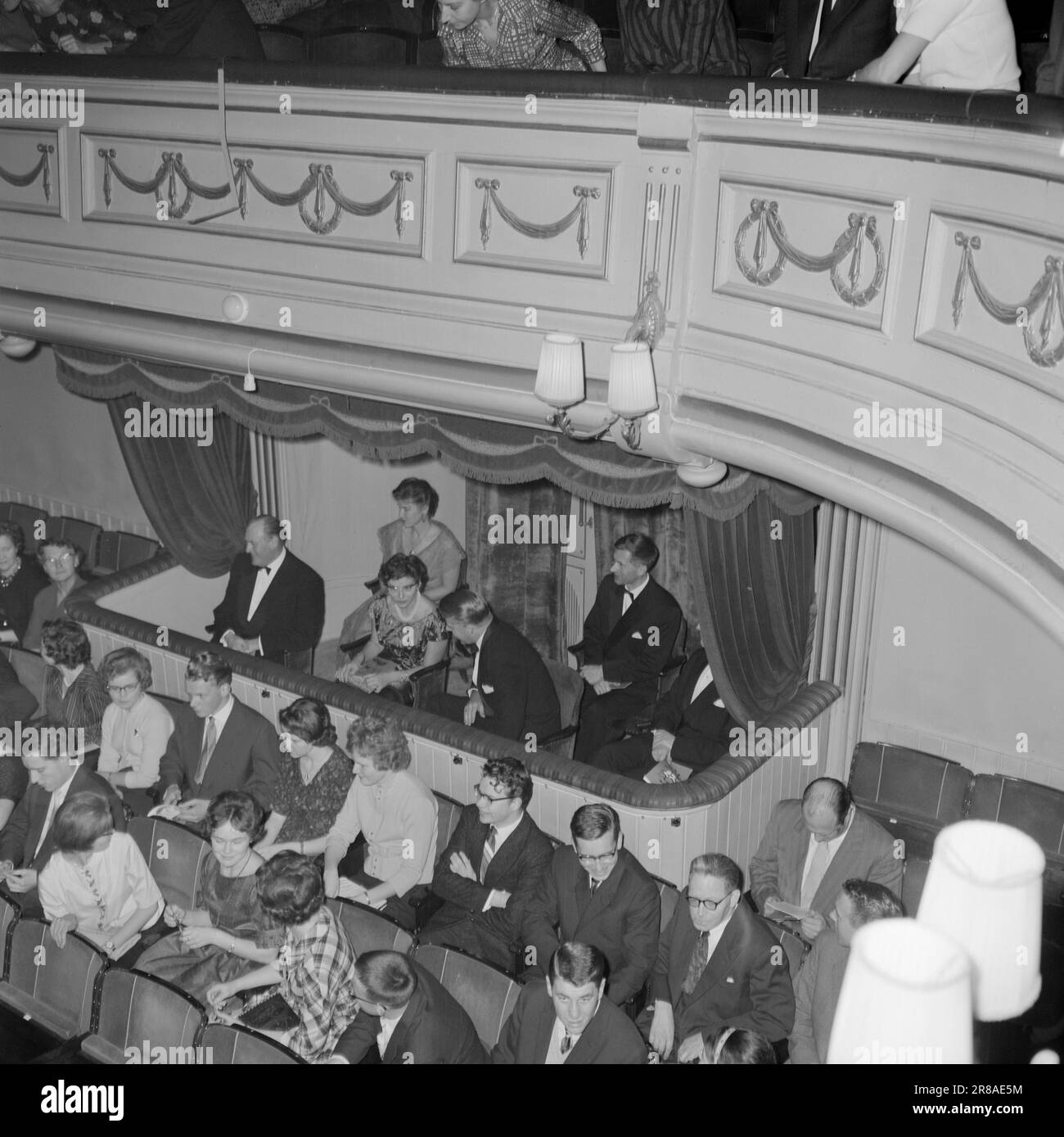 Actual 5141960 Nervous debutant in a difficult role Princess Astrid