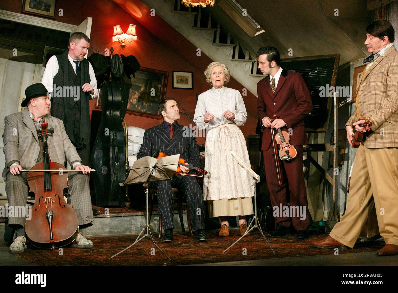 l-r: Chris McCalphy (One-Round), John Gordon Sinclair (Professor Marcus), Con O'Neill (Louis), Angela Thorne (Mrs Wilberforce), Ralf Little (Harry), Simon Day (Major Courtney) in THE LADYKILLERS at the Vaudeville Theatre, London WC2  09/07/2013  new stage adaptation by Graham Linehan  design: Michael Taylor  lighting: James Farncombe  director: Sean Foley Stock Photo