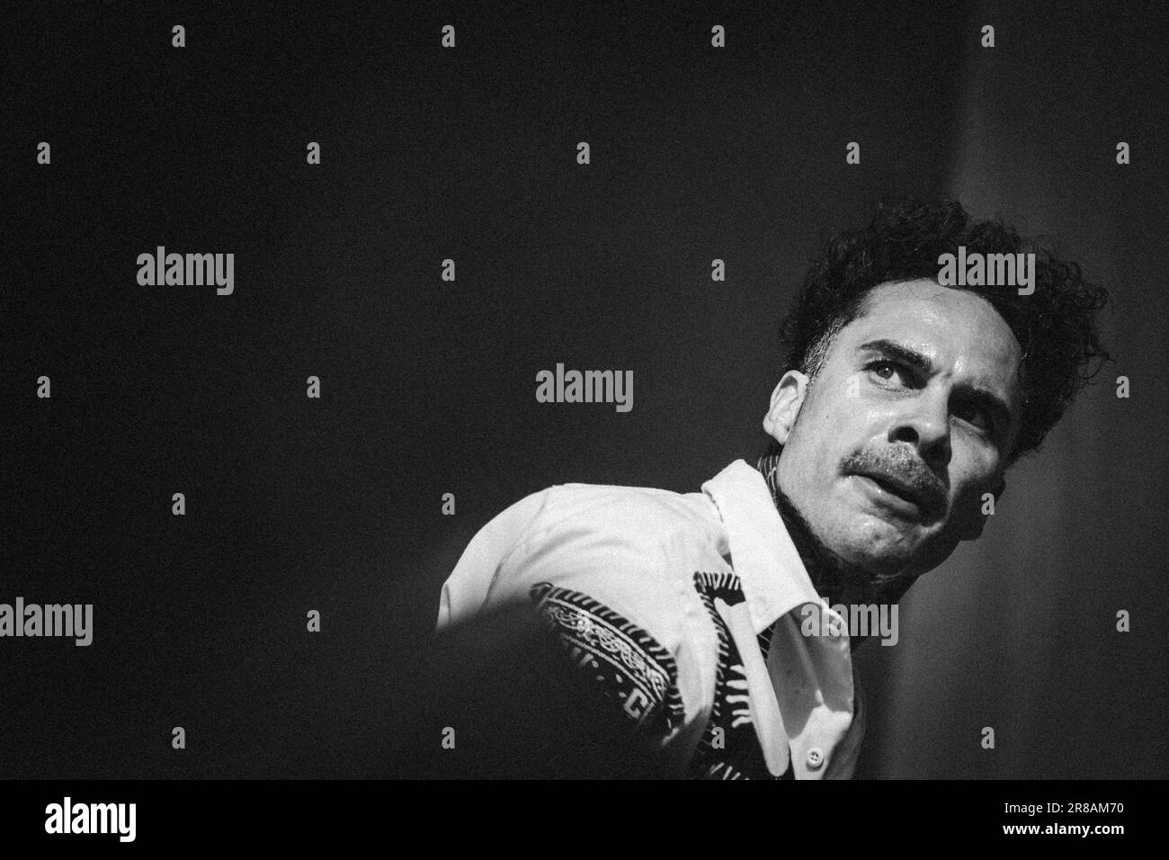 333 live Black and White Stock Photos & Images - Alamy
