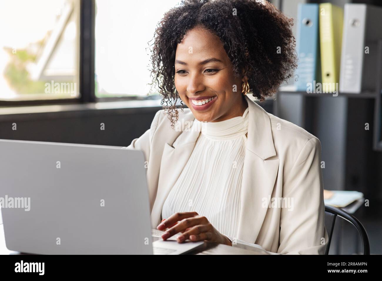 Woman in formal outfit hi-res stock photography and images - Alamy