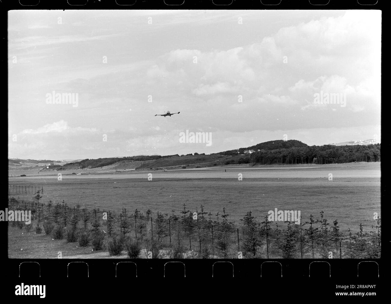 Current 4041960 The grain follows the jet breeze. Grain is grown