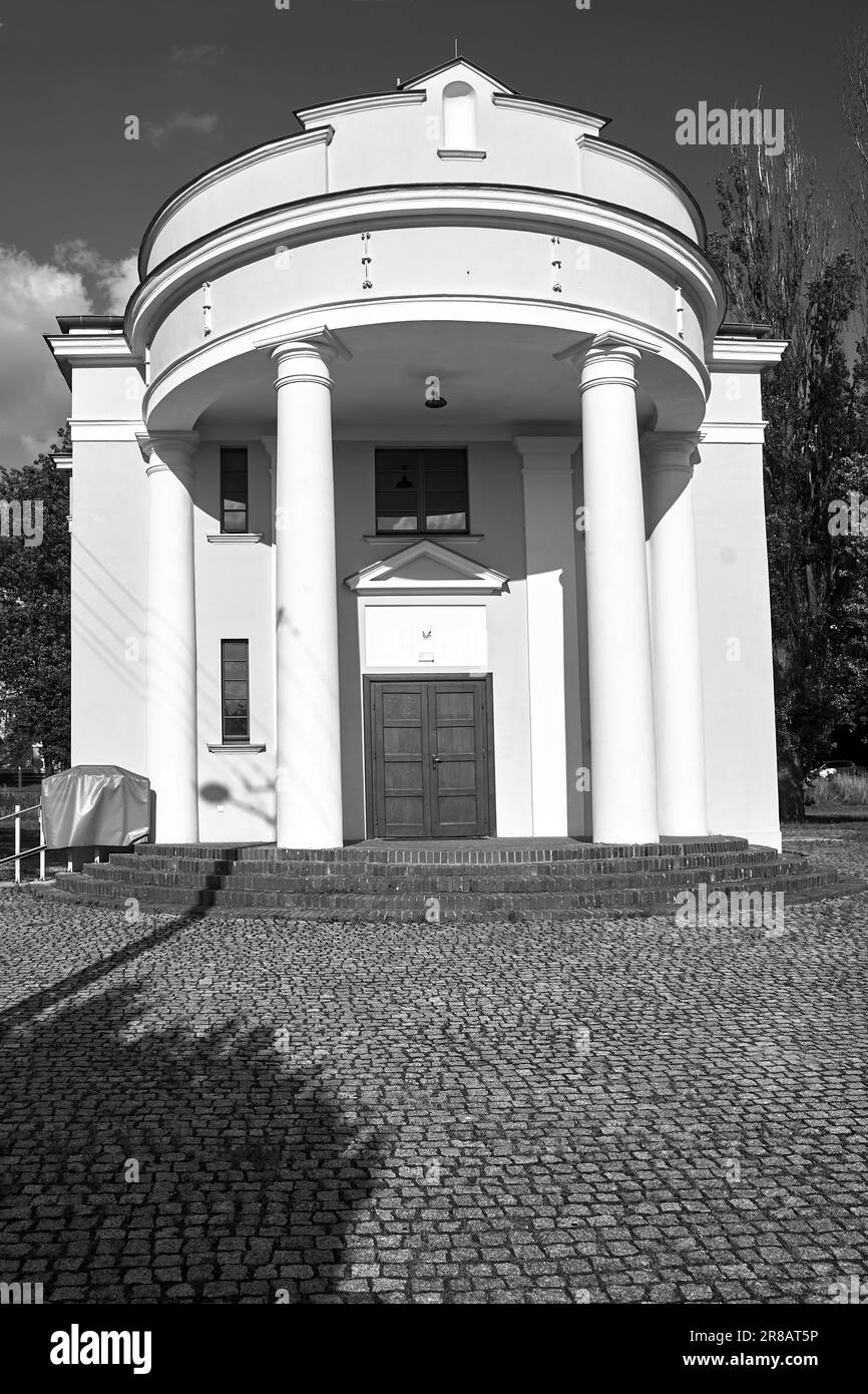 Classicist architecture Black and White Stock Photos & Images - Alamy