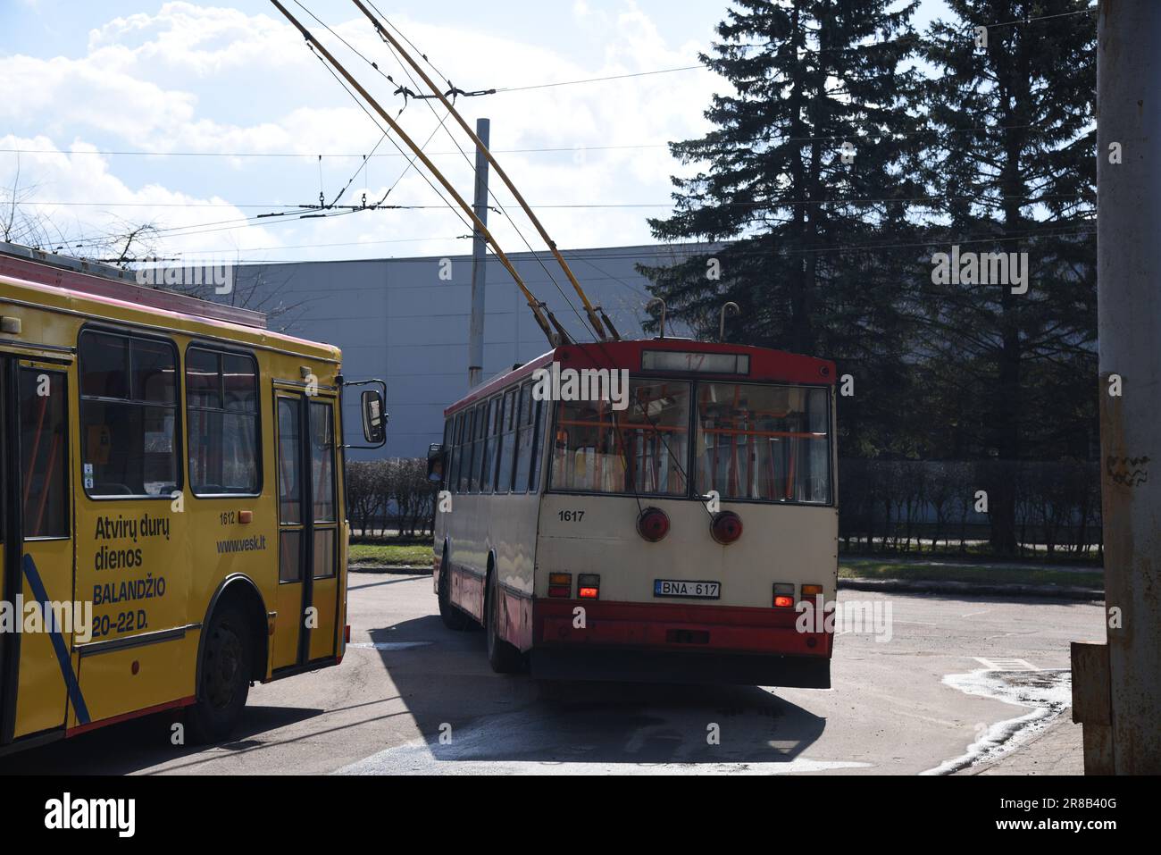 Trolleybus Škoda 14TR - Premium Classixxs 1/43 - Nordend/Westend - Occasion
