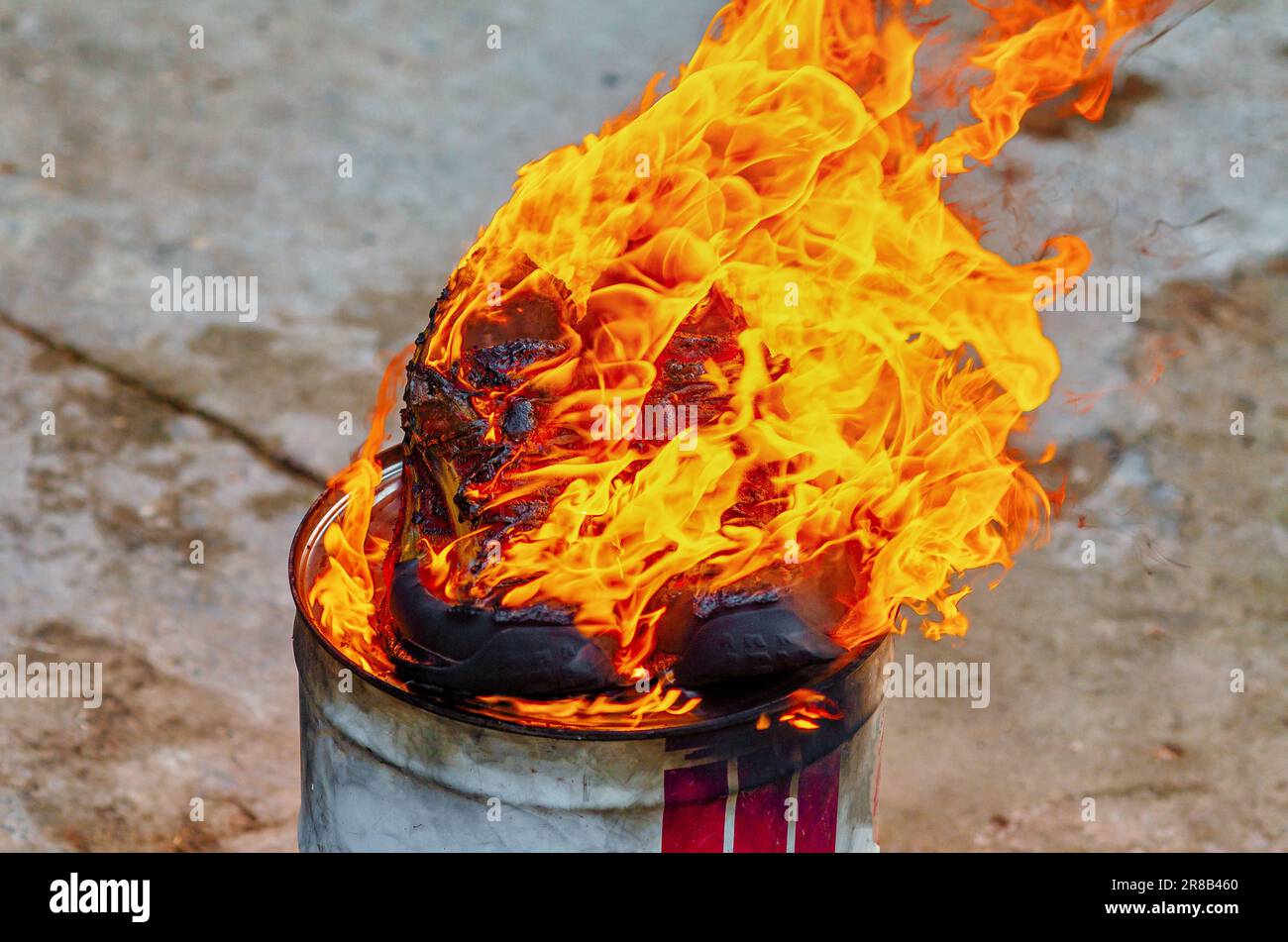 Burnout flame hi-res stock photography and images - Alamy