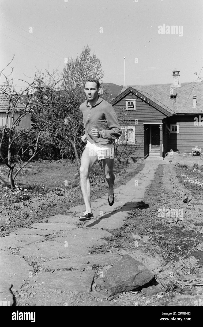 Actual 24-9-1960: He runs to Rome Arne Hammarsland has been training ...