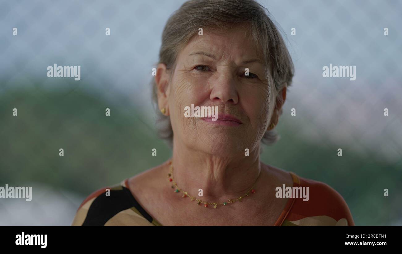 Close up portrait older woman hi-res stock photography and images - Alamy