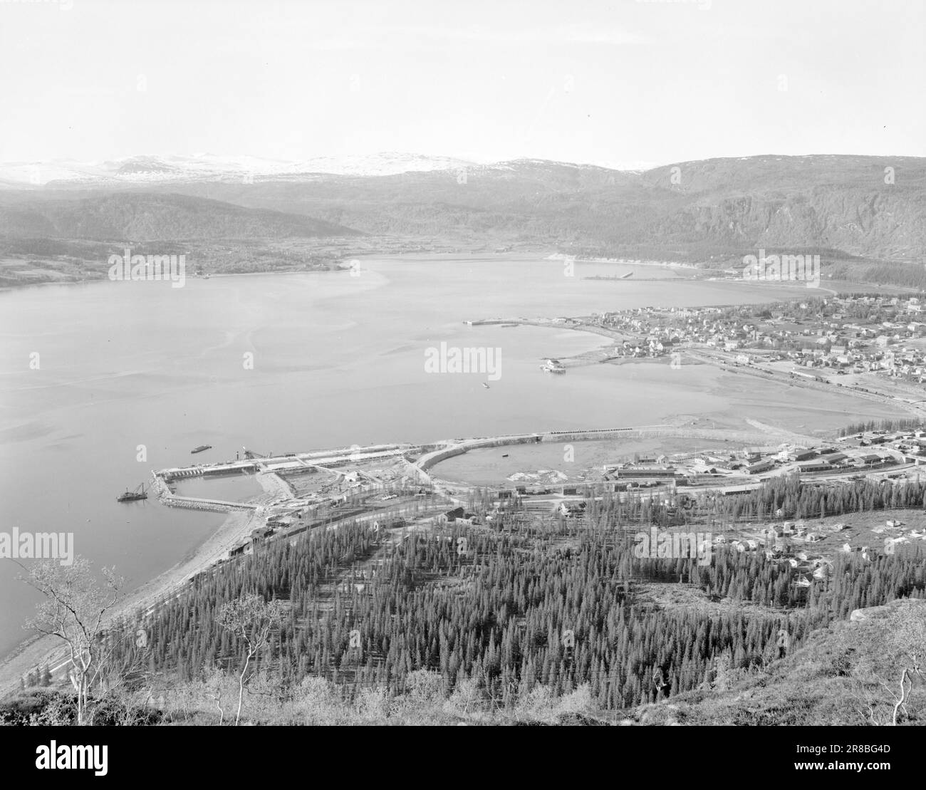 Current 141950 Jernverket in Mo i Rana. Well over 800 men are in the