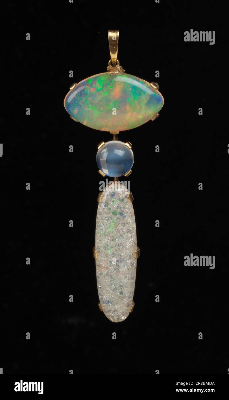 Pendentif cristal de roche Brésil AA forme libre 35-45mm - La Boite à Cailloux
