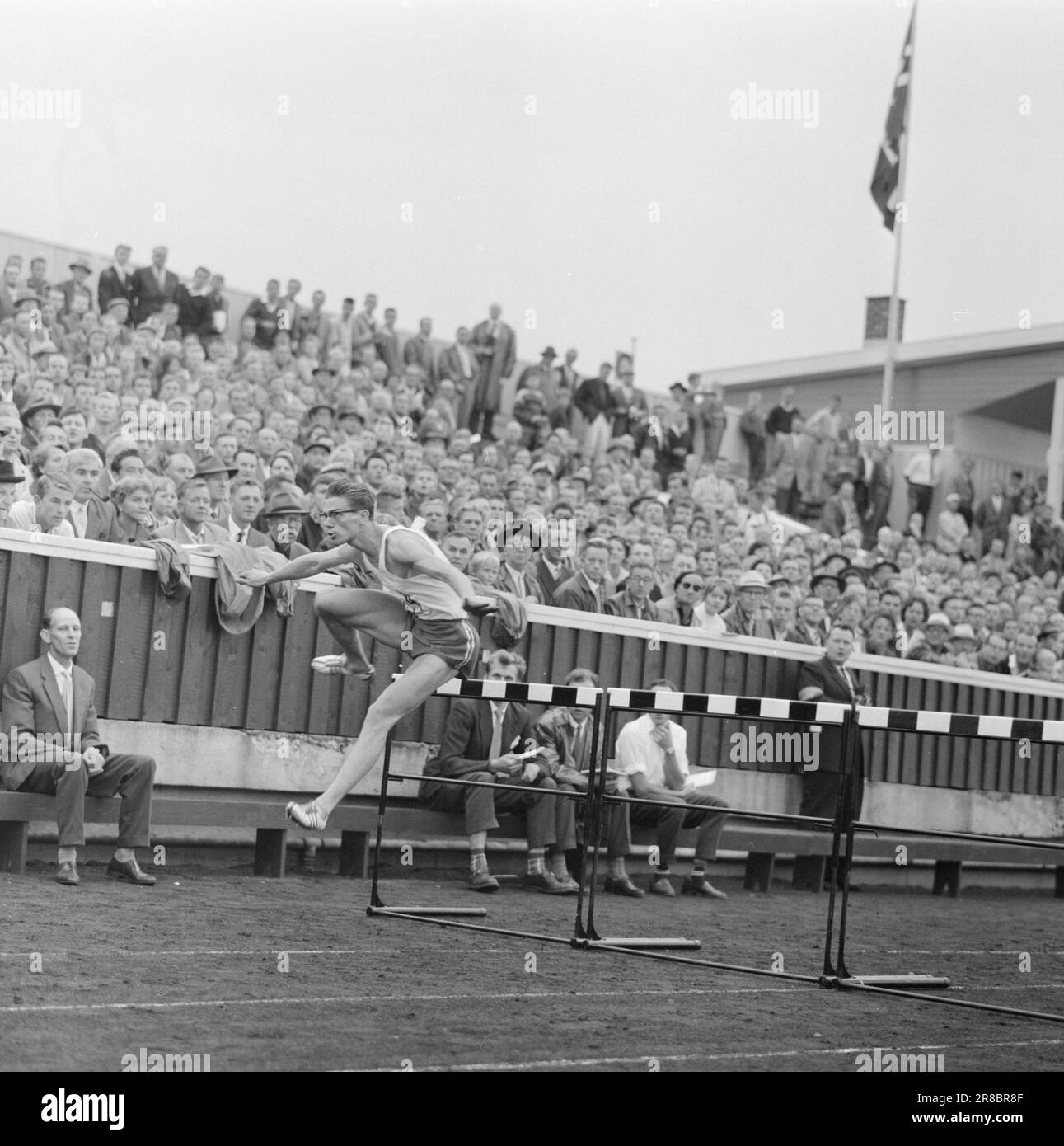 Current 36-3-1960 : Imagine if we won gold Norway is sending a large squad to the Olympics in Rome. The medals have never hung so high. We don't dare believe it, but imagine if we won gold...  Solitary swallow Jan Gulbrandsen is one of our most worthy Roma candidates. He is our only hurdler of class after Tor Olsen, Halden, retired.  Photo: Aage Storløkken / Aktuell / NTB ***PHOTO NOT IMAGE PROCESSED*** Stock Photo